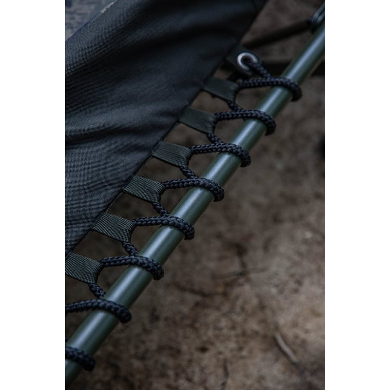 UNDERCOVER CAMO BEDCHAIR – Bild 5